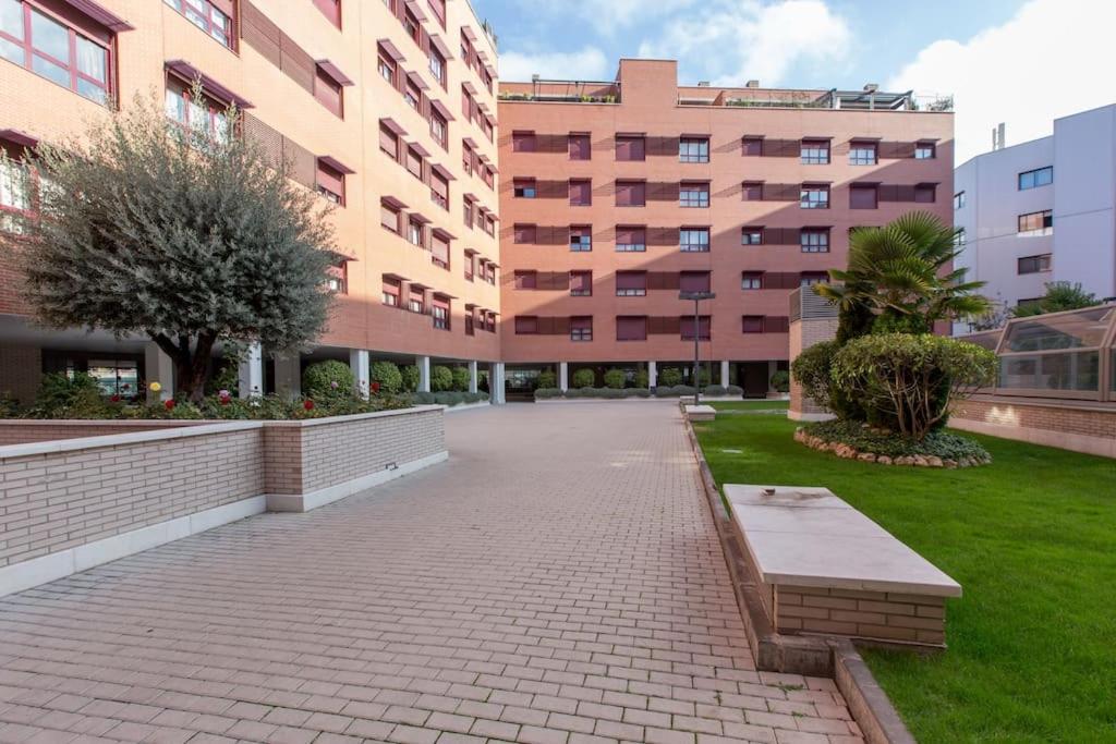 Ferienwohnung Relajate Despues De Patear Madrid Exterior foto